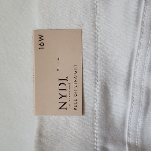 NWT NYDJ Pull-On Straight Jeans Size 16W - Picture 4 of 7